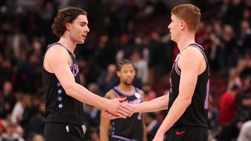 洪明甫：会派分析师去看非洲杯；世界杯阵容可能有新面孔（洪明甫称将派分析师赴非洲杯观赛，世界杯阵容或迎新面孔）