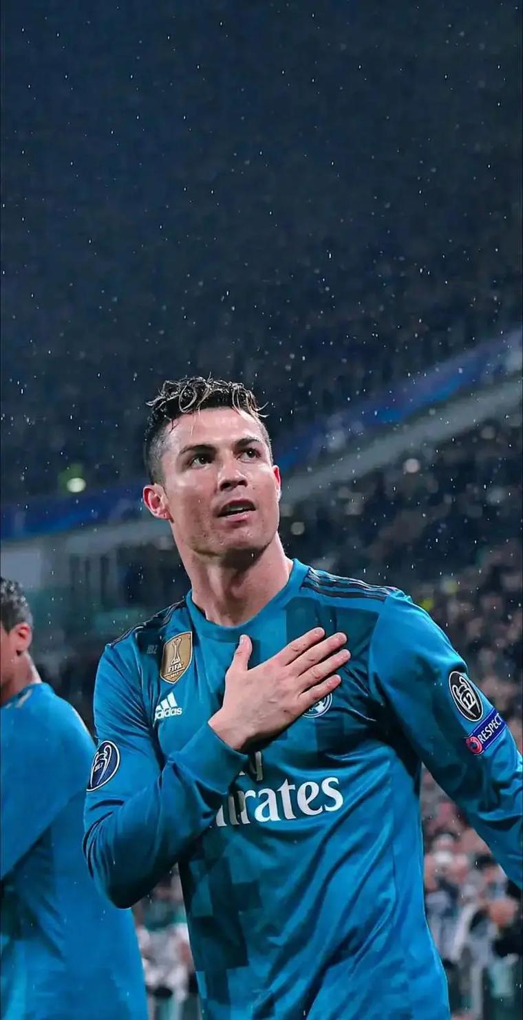 哈默德替补双响！摩洛哥加时3-2击败约旦，夺得阿拉伯杯冠军（替补奇兵哈默德梅开二度，摩洛哥加时3-2力克约旦捧起阿拉伯杯）