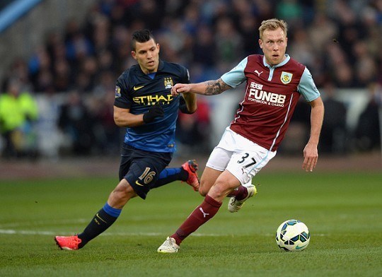 马竞vs圣吉罗斯联合：阿尔瓦雷斯搭档格列兹曼，小西蒙尼出战（格列兹曼携手阿尔瓦雷斯，马竞迎战圣吉罗斯联合，小西蒙尼出战）