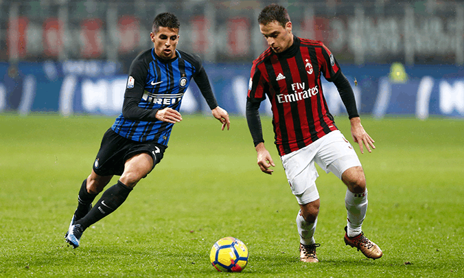 亚戈平均69.7分钟一球，本赛季中超进球数＞1的球员中用时最短（亚戈每69.7分钟进一球，本季中超进球超过1的球员中效率最高）