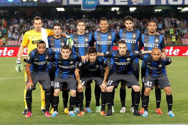 半场：科莫1-0萨索洛，杜维卡斯破门，尼科-帕斯倒钩射门被扑