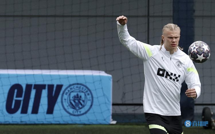 不理智，战乌兹的熊猫杯中，汪士钦职业生涯首次染红（熊猫杯对阵乌兹，汪士钦情绪失控生涯首次吃到红牌）