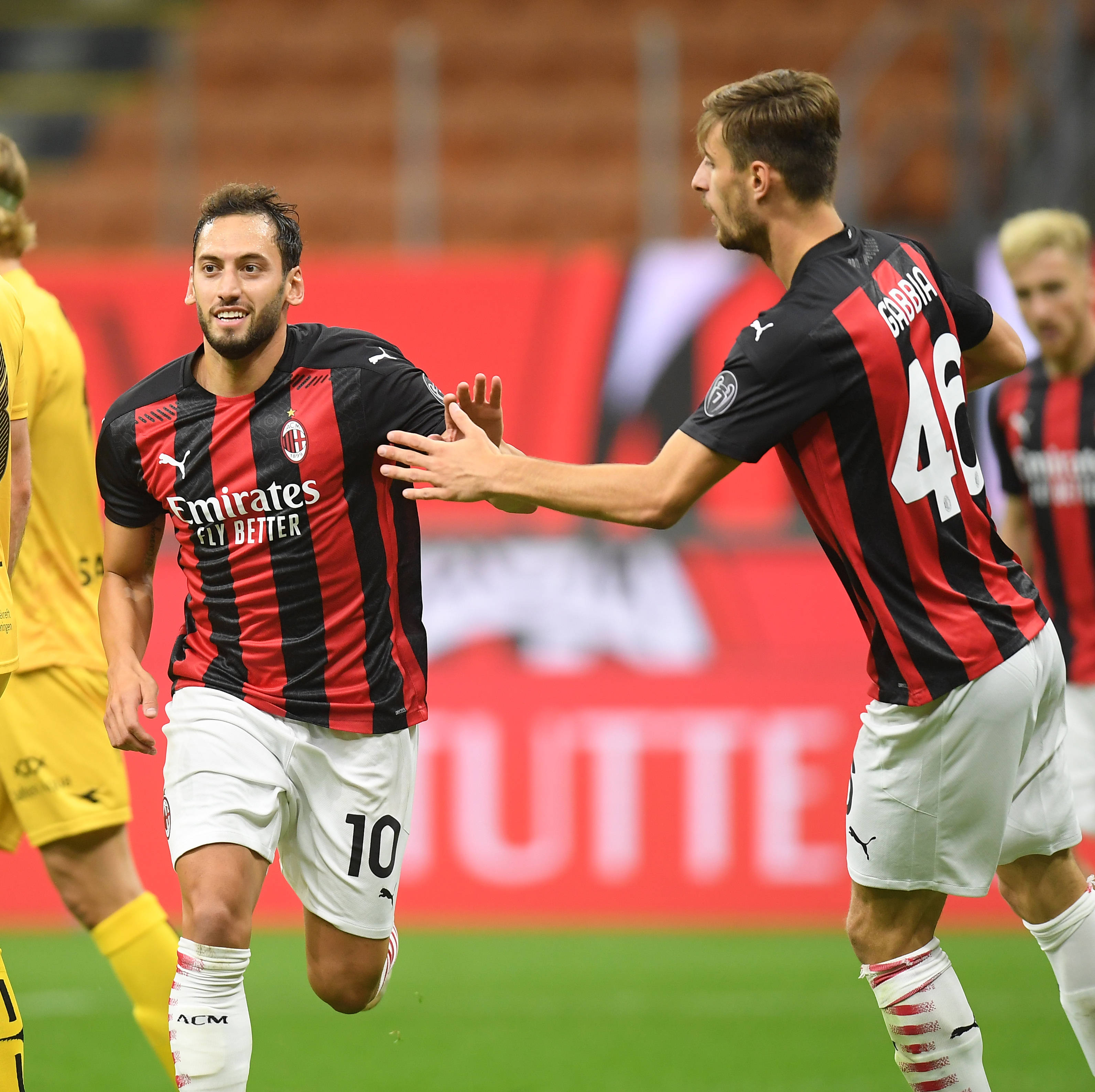 于帕梅卡诺：孔帕尼非常出色，我欠他很多；事情还没有结束（于帕梅卡诺：孔帕尼能力出众，我对他心怀感激；一切尚未结束）